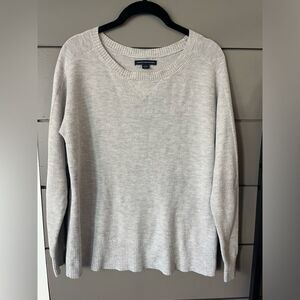 American Eagle‎ lightweight waffle knit gray sweater